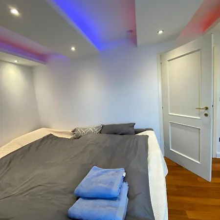 Art Penthouse *